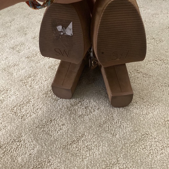 Stuart Weitzman tan suede 37.5 boot - Picture 5 of 5
